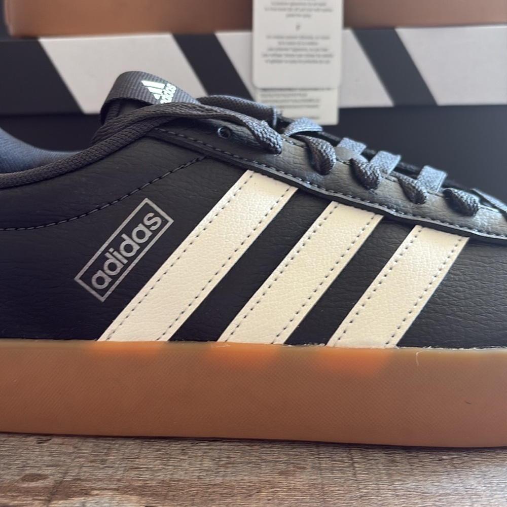 NWT Adidas VL Court 3.0 Women's Shoes - JS0504 - Picture 3 of 9